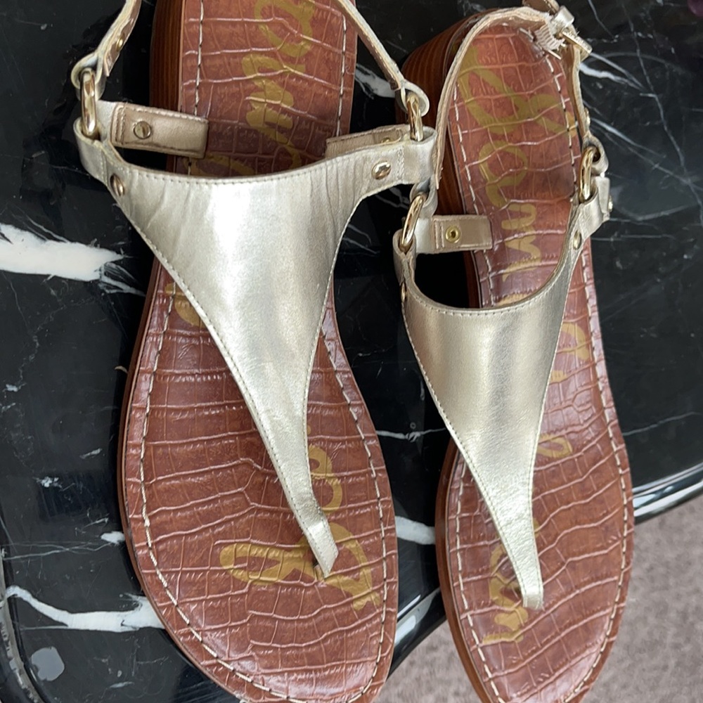Sandals - Picture 4 of 5